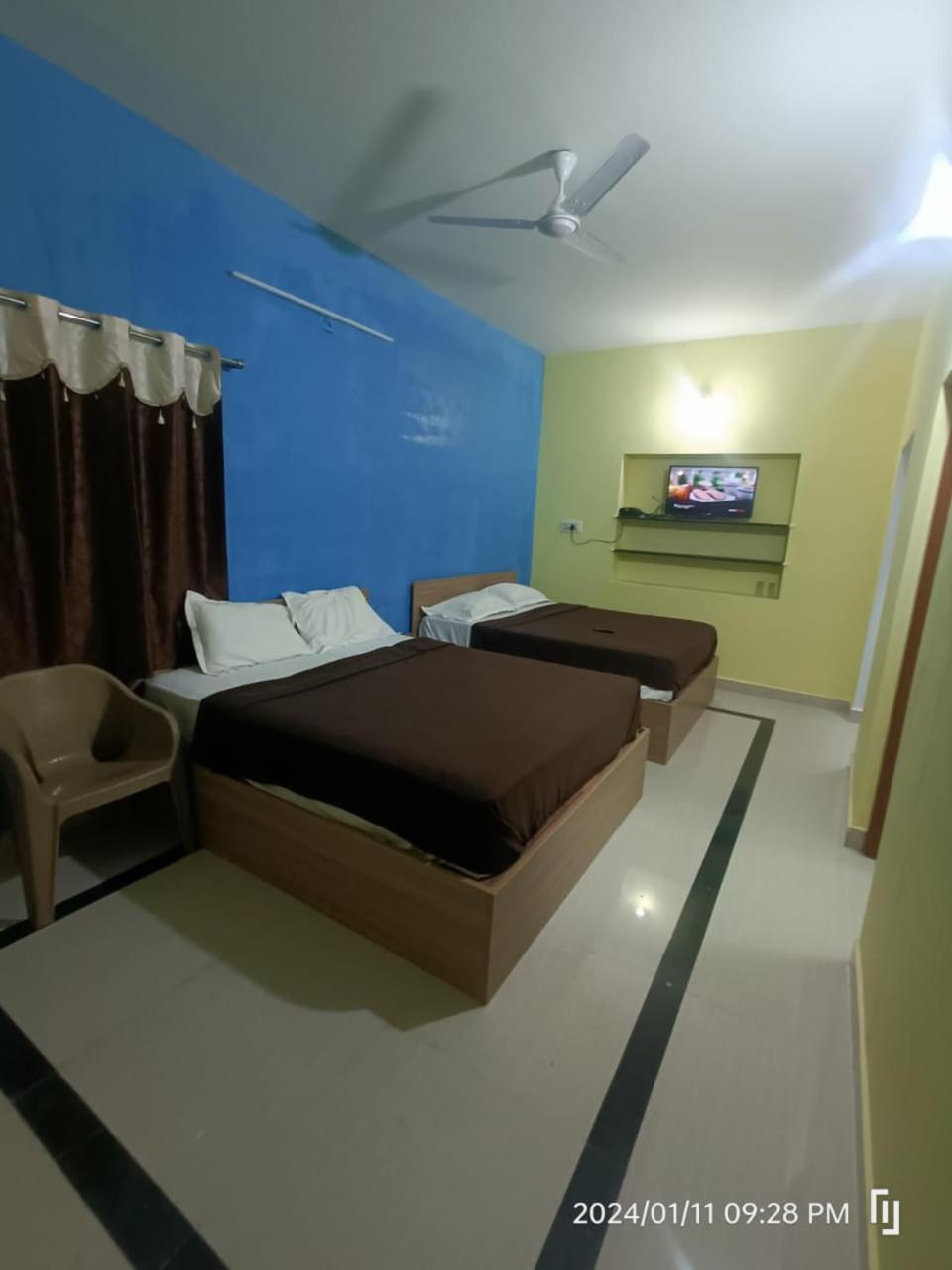 Bns Village Resort โกลลีฮิลส์ ภายนอก รูปภาพ